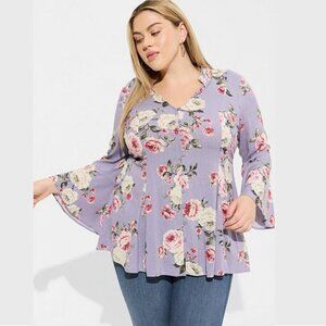 Torrid - Fit And Flare Rayon Slub Button-Front Top in Romantic Roses Floral Dusk